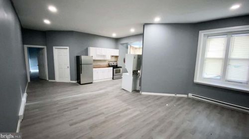 630 Chelten Ave, Philadelphia PA 19126-3824 exterior