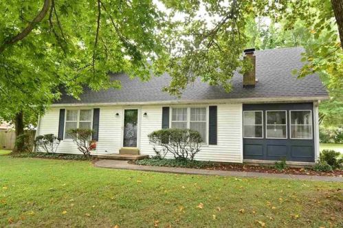 7477 Oaklawn Dr, Newburgh, IN 47630-2925