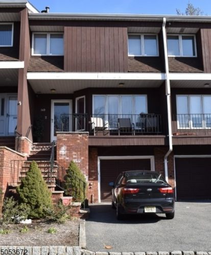 149 Marion Dr, Town Center, NJ 07052-3301
