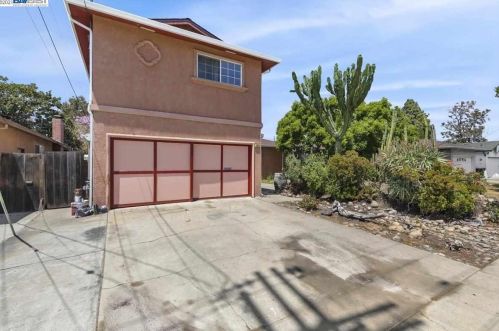 5451 Milani Ave, Newark, CA 94560-3210