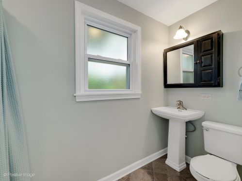 452 Cochise Ct, Carol Stream IL  60188-1515 exterior