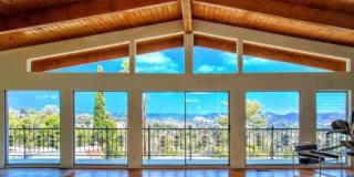 700 Lark Ct, Los Angeles, CA 90065-4004