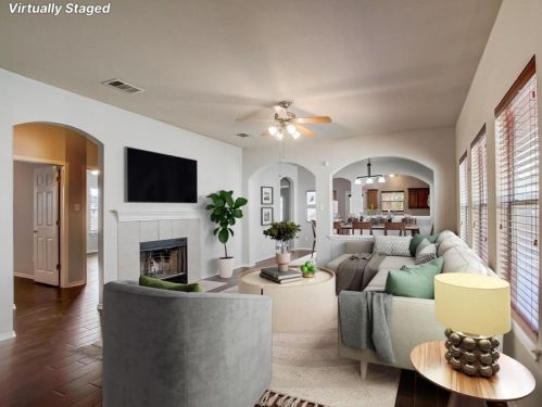 2002 Charlotte Estates Dr, Austin, TX 78744-7969