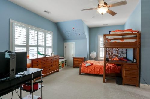 2556 Brookline Cir, Atlanta GA  30319-3693 exterior