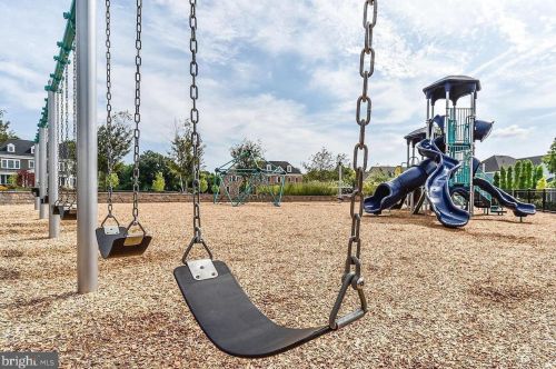 8810 Gunston St, Fulton MD  20759-2308 exterior