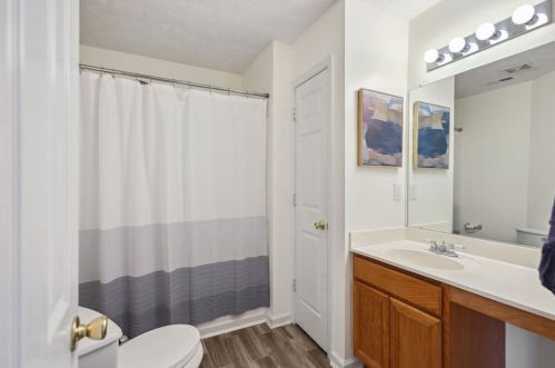 4001 Spring Cove Dr, Duluth GA  30097-2833 exterior