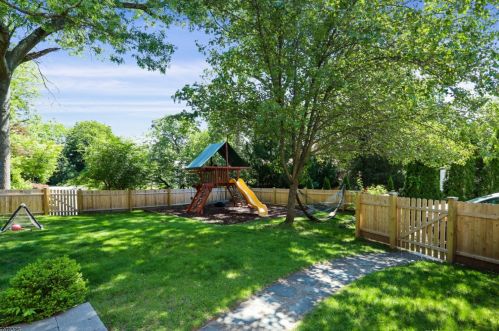 27 New England Rd, Maplewood NJ 07040-1057 exterior