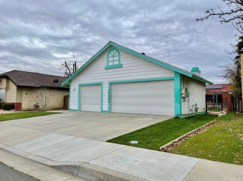 2530 Majestic Prince Ct, Perris, CA 92571-2552