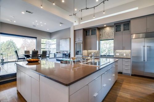 6821 Saucon Vly Dr, Fort Worth TX  76132-7125 exterior