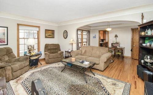 1155 Burnquist St, Saint Paul MN  55106-2804 exterior