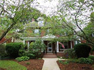 190 Springettsbury Ave, York, PA 17403-3145