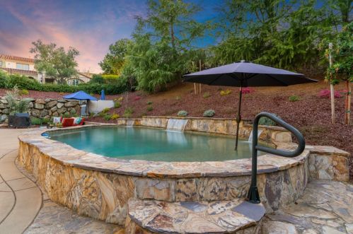 2017 Medici Way, Folsom CA  95762-4154 exterior