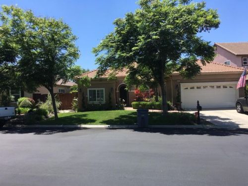 4575 Emerald Peak Dr, Clovis, CA 93619-4664