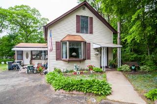 72 Island Rd, Mahwah, NJ 07430-1248