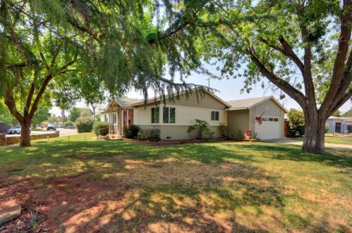 10385 Birmingham Way, Rancho Cordova, CA 95670-5360
