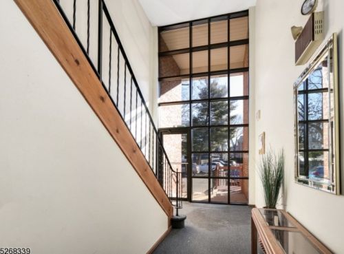 139 Maple Ave, Rahway, NJ 07065-3152