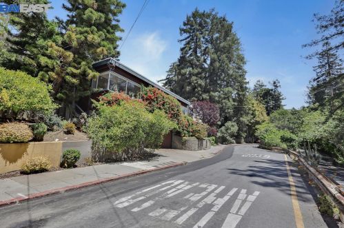 2615 Le Conte Ave, Berkeley, CA 94709-1024