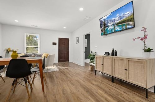 2352 Herring Rd, Atlanta GA  30311-2819 exterior