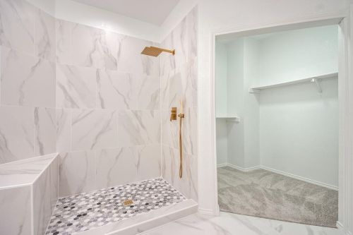 2502 Crosslands Dr, Garland TX  75040-3839 exterior