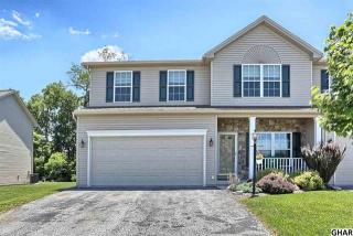 209 Stonehedge Dr, Carlisle PA  17015-9148 exterior
