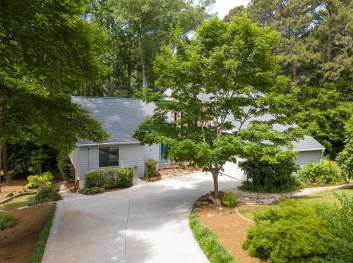 67 Lake Latimer Dr, Kennesaw, GA 30144-1577