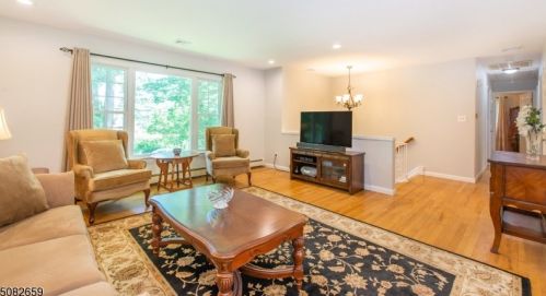 253 Washington Valley Rd, Dover, NJ 07869-4837
