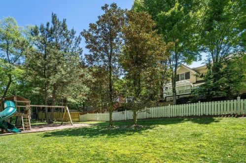 2507 Brookline Cir, Atlanta GA  30319-3690 exterior