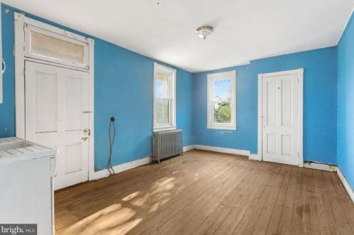 218 Penn St, York PA  17401-2913 exterior