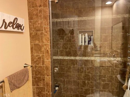 100 Bridle Path Ln, Porterdale, GA 30016-3071