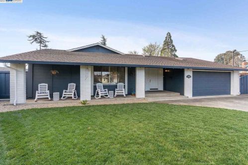 3718 Chaparral Ct, Concord, CA 94519-1405