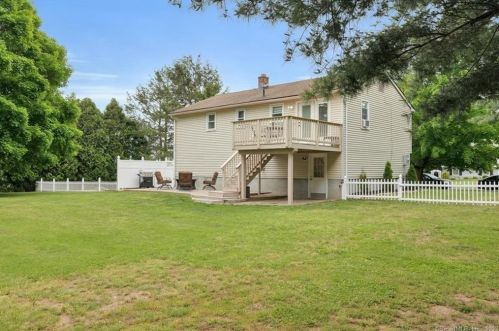 1 Sprucewood Dr, Ellington, CT 06029-2326