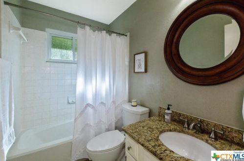 12215 Arrowwood Dr, Austin TX  78727-5868 exterior