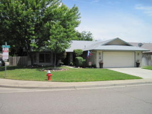7003 Pit Rd, Redding, CA 96001-5384