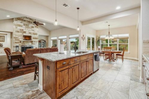420 Casa Verde Dr, Georgetown, TX 78633-5479