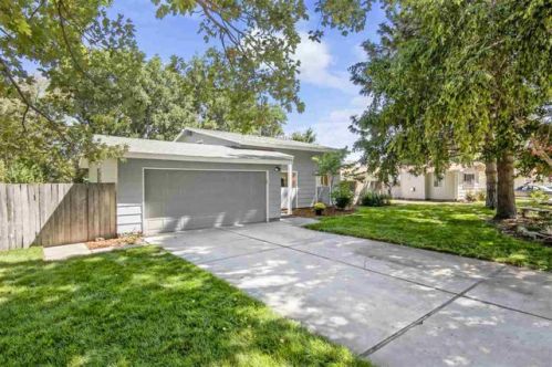 48 Riverview St, Pearl, ID 83616-4834