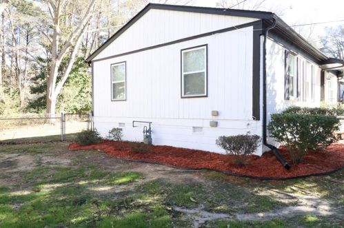 813 Mercury Dr, Atlanta GA  30331-0033 exterior