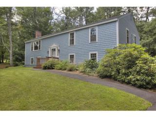 10 Mountain View Dr, Peterborough, NH 03458-1325