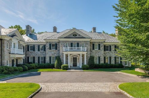 96 Conyers Farm Dr, Greenwich, CT 06831-2735