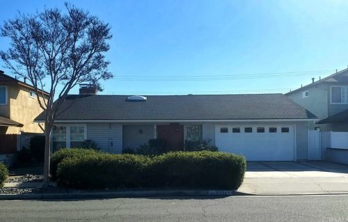 8926 La Roca Ave, Santa Ana, CA 92708-5015