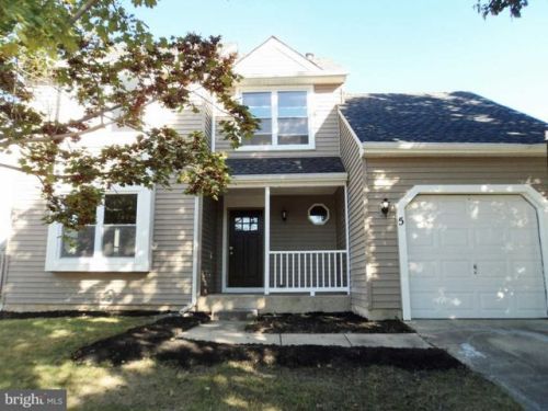 5 Maple Hollow Ln, Erial, NJ 08081-3912