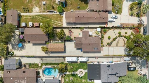 4524 Adam Rd, Simi Valley CA exterior