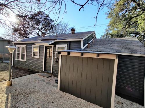 1303 5th St, Austin TX  78704-2313 exterior