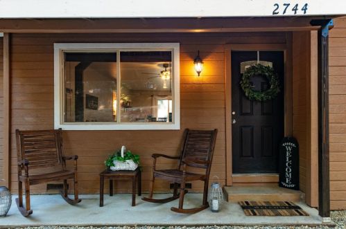 2744 Douglas Fir Ct, Snowline Camp, CA 95709-9632