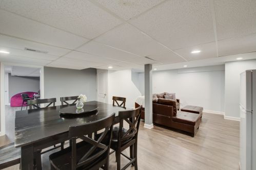 1075 Big Eagle Trl, Carol Stream IL  60188 exterior