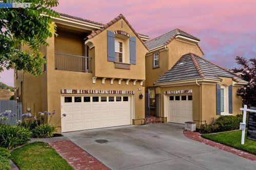 7786 Bloomfield Ter, Pleasanton, CA 94568-5568