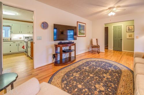 1250 Pine Knoll Ln, Conyers GA  30013-1246 exterior