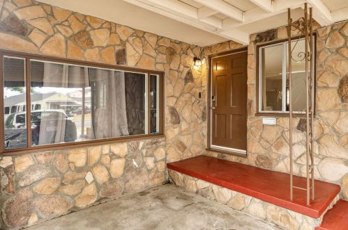 9402 Arlee Ave, Whittier, CA 90670-2872