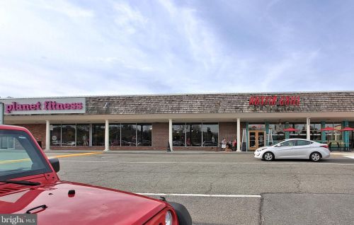 9270 Sprucewood Rd, Springfield VA  22015-3559 exterior