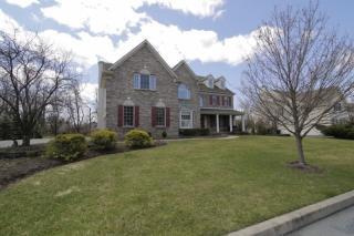 2015 Majestic Overlook Dr, Bethlehem, PA 18015-5506