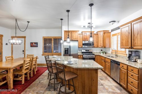 5569 Oslo Ln, Park City, UT 84098-7700